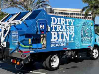  Latest SB4 PTO trash bin cleaning truck
